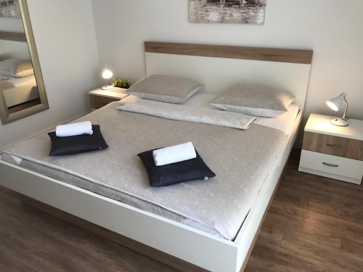 Apartment & Rooms Riva Vodice Exterior foto