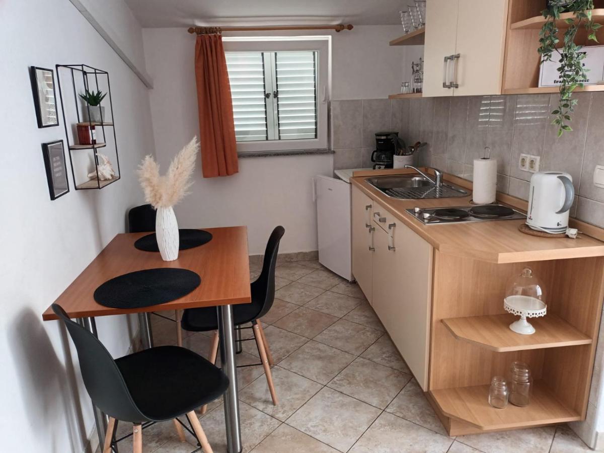 Apartment & Rooms Riva Vodice Exterior foto